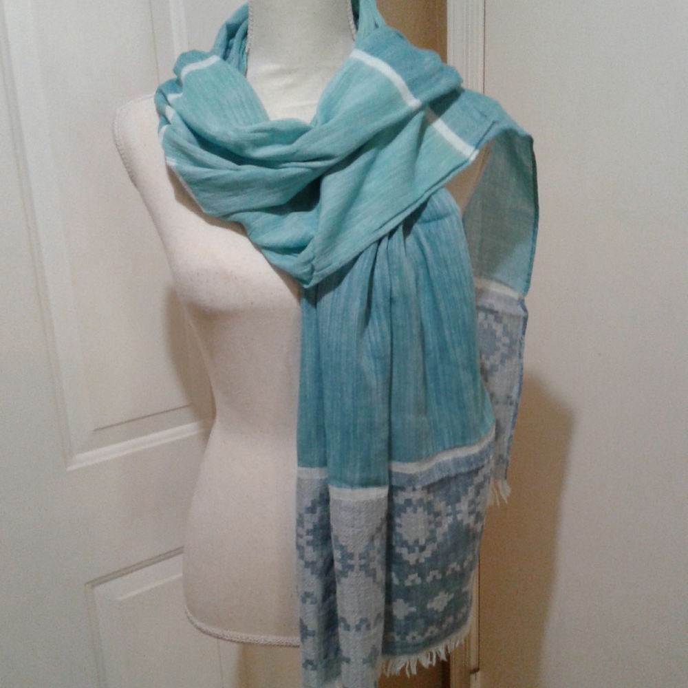 🌺 NEW Vera Bradley Woven Scarf/Wrap